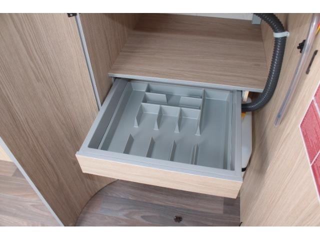 キャンピングカートレーラー