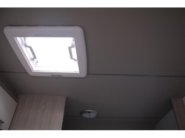 キャンピングカートレーラー