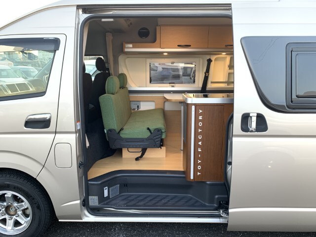 キャンピングカーバンコン