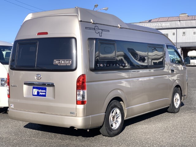 キャンピングカーバンコン