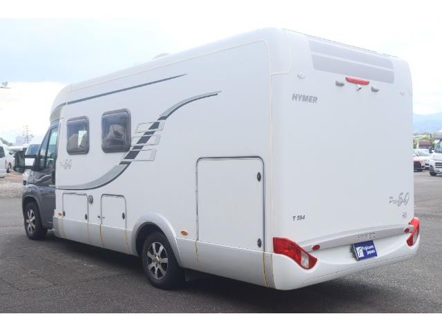 キャンピングカーキャブコン