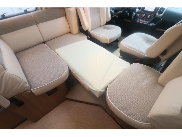 キャンピングカーキャブコン