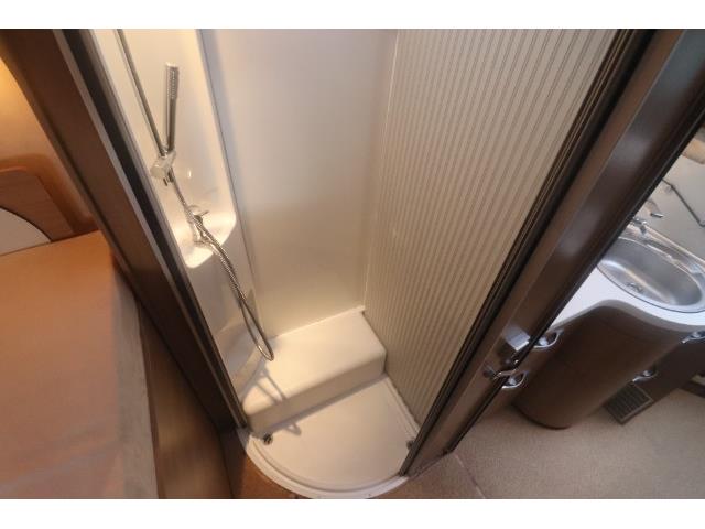 キャンピングカーキャブコン