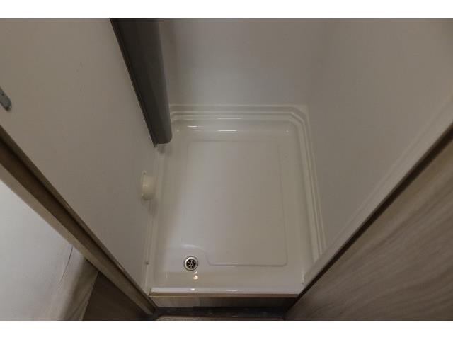 キャンピングカーバスコン