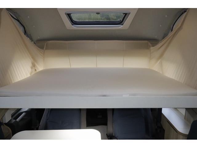 キャンピングカーバスコン