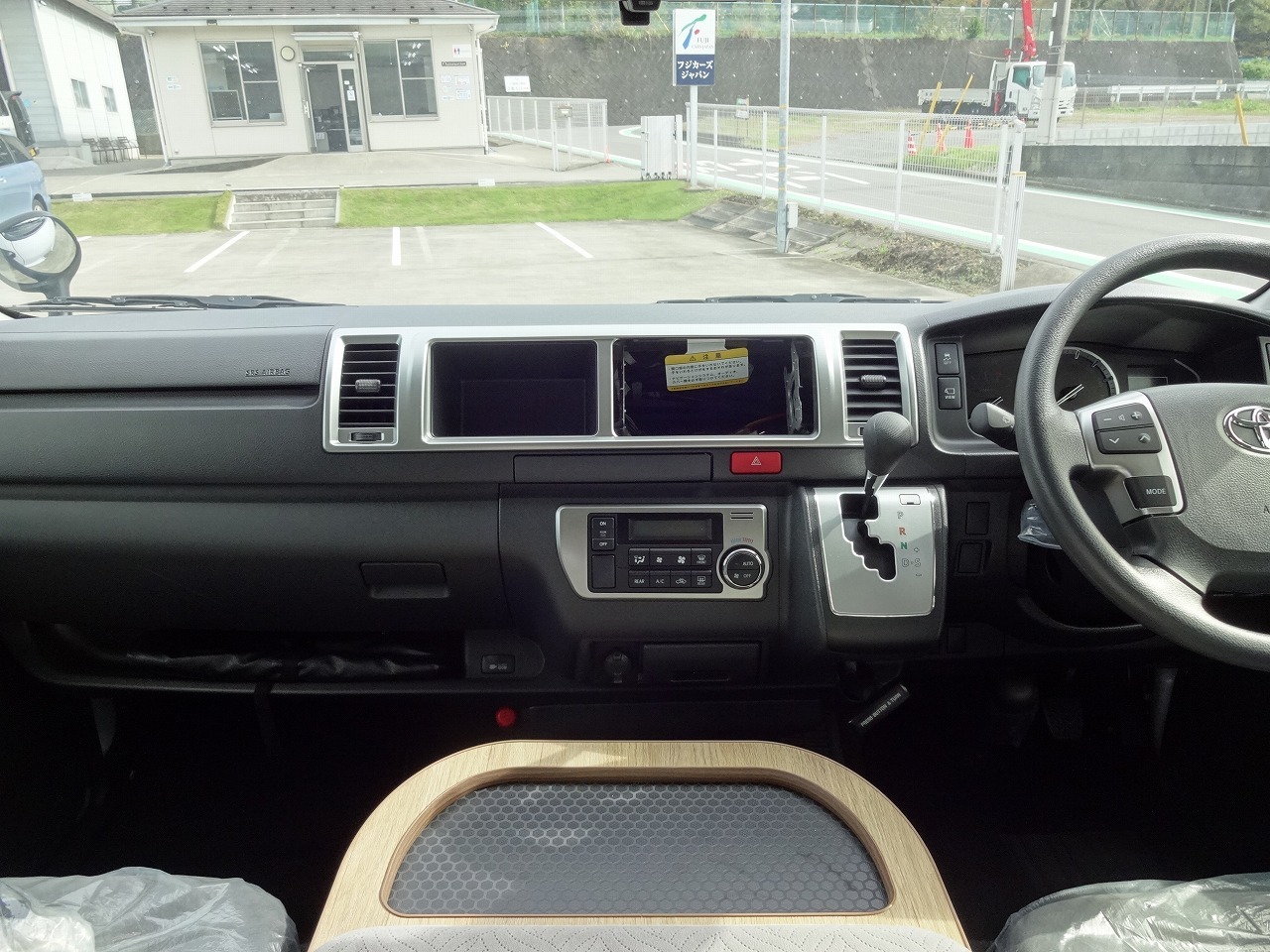 キャンピングカーバンコン