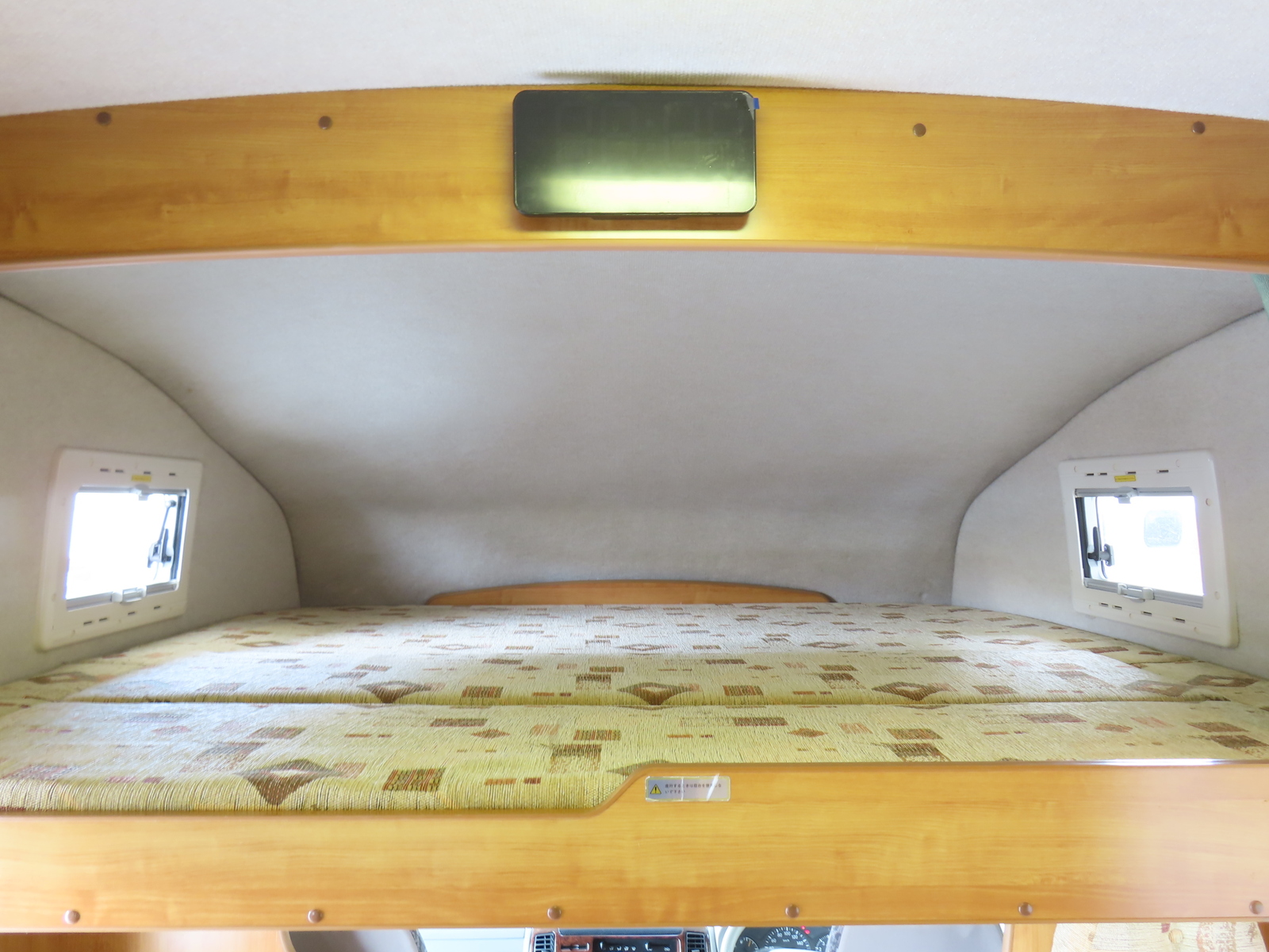 キャンピングカーキャブコン