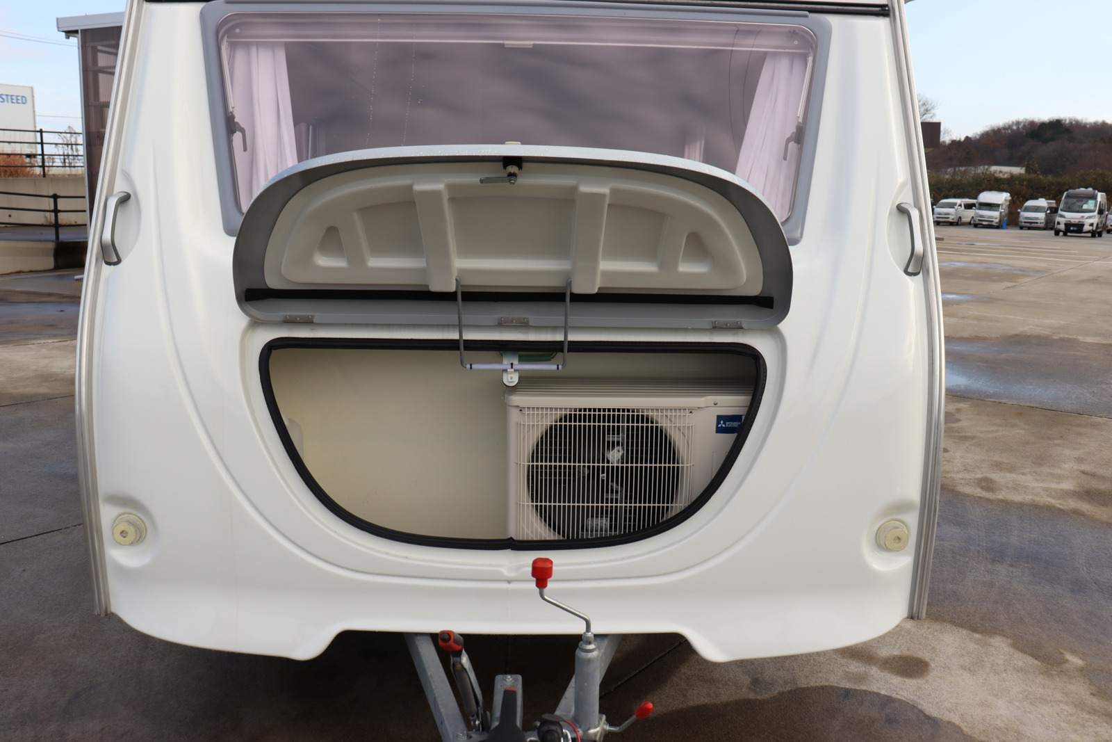 キャンピングカートレーラー