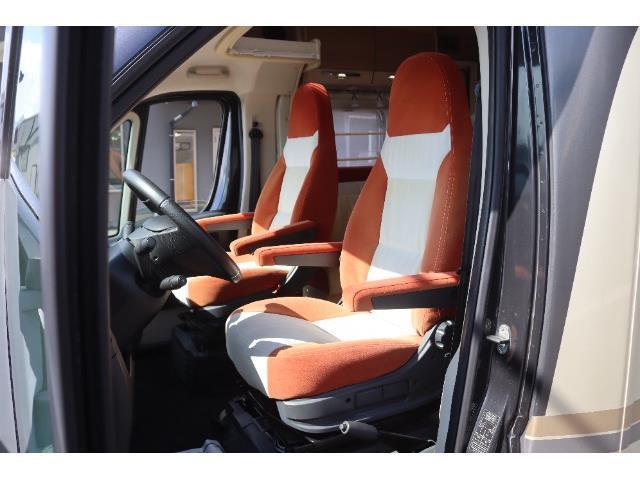 キャンピングカーキャブコン