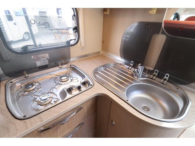 キャンピングカーキャブコン