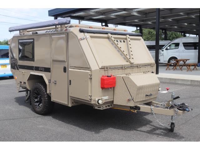 キャンピングカートレーラー