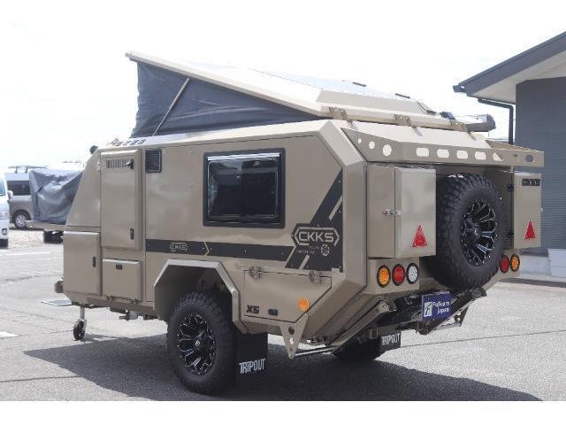 キャンピングカートレーラー