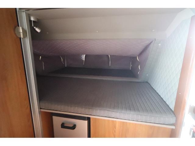 キャンピングカートレーラー