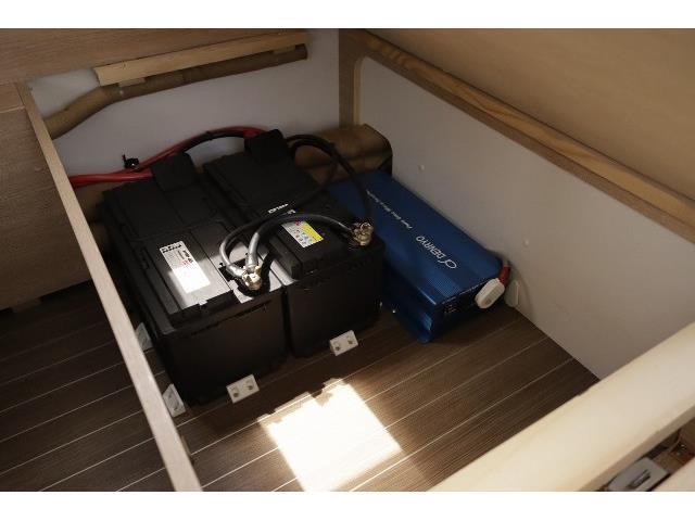 キャンピングカーバスコン