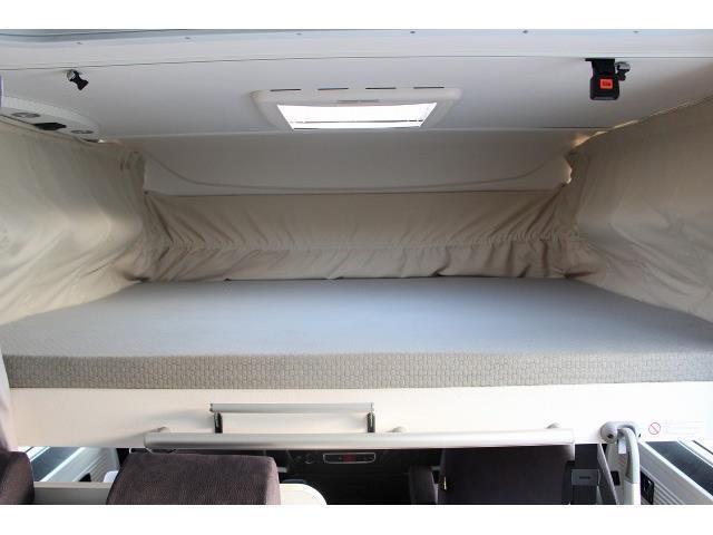 キャンピングカーバスコン