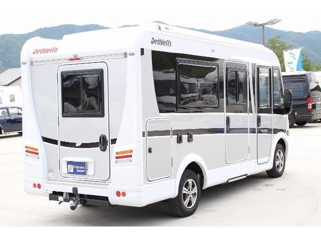 キャンピングカーバスコン