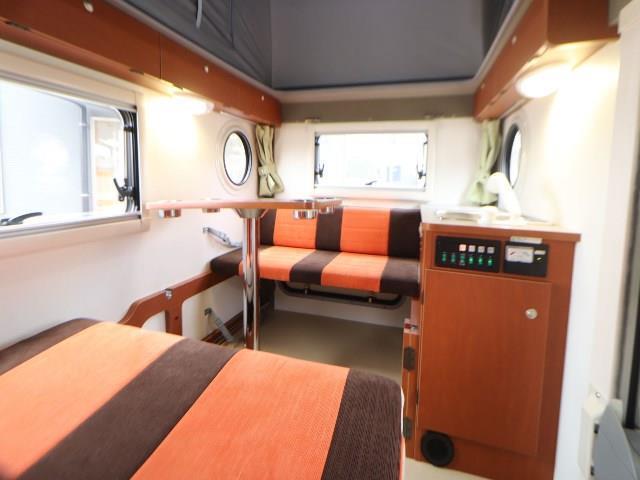 キャンピングカー軽キャンパー