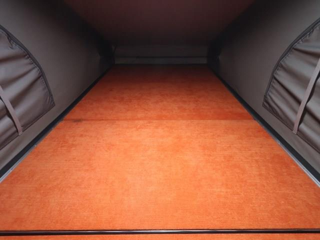 キャンピングカー軽キャンパー