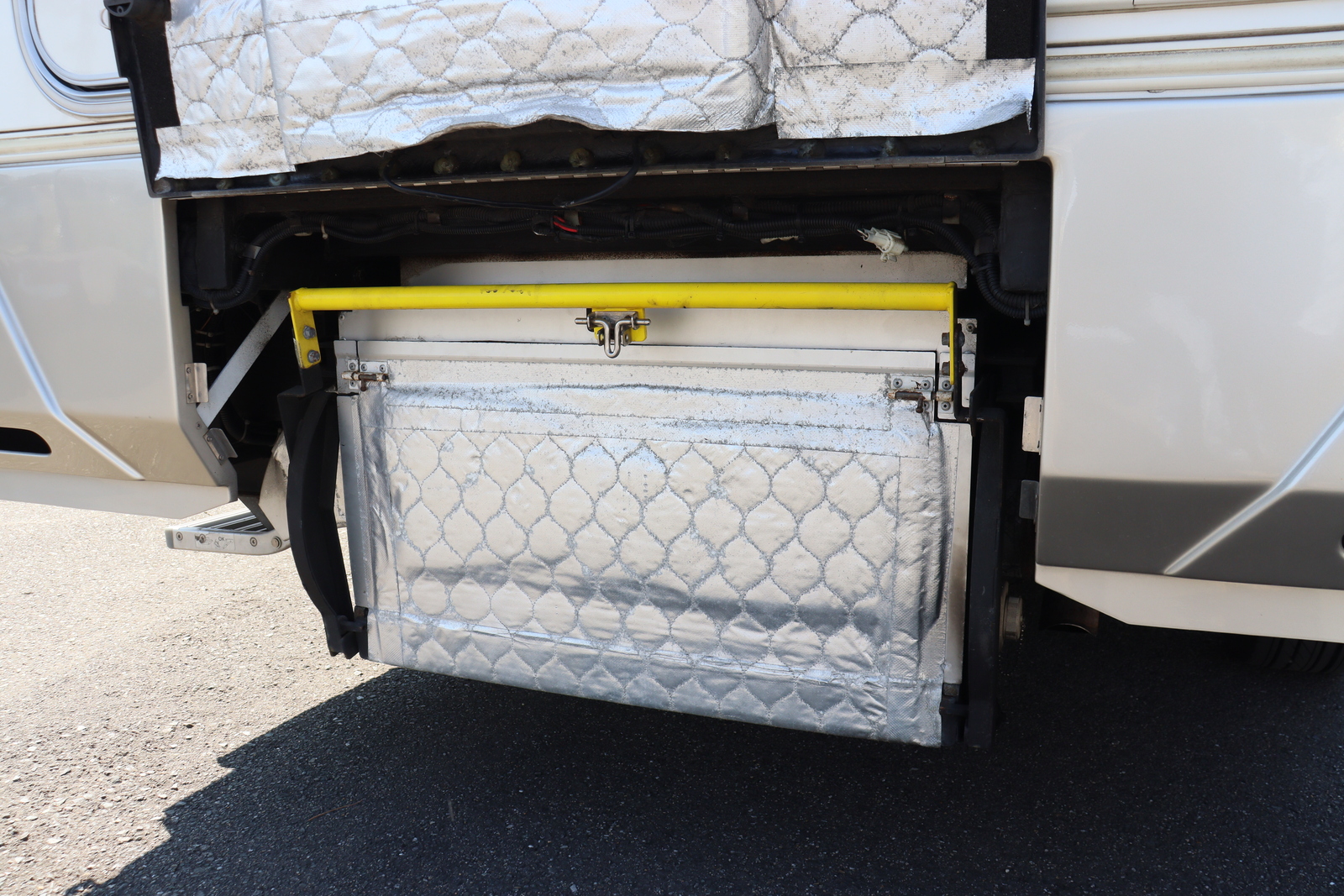 キャンピングカーキャブコン