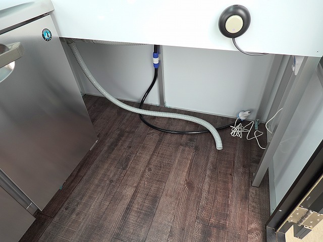 三菱ミニキャブ