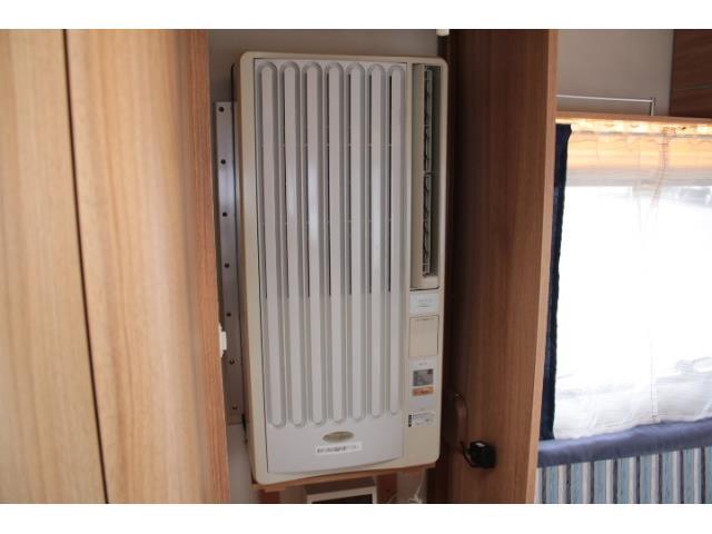 キャンピングカートレーラー