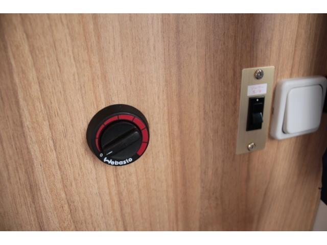 キャンピングカートレーラー