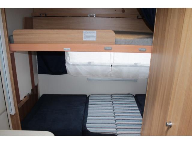 キャンピングカートレーラー