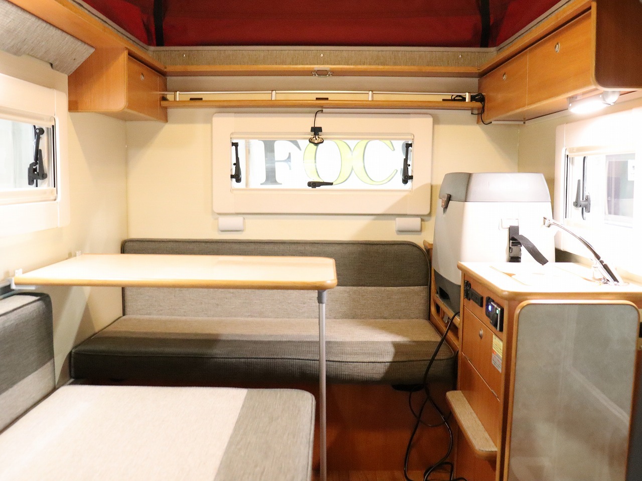 キャンピングカー軽キャンパー