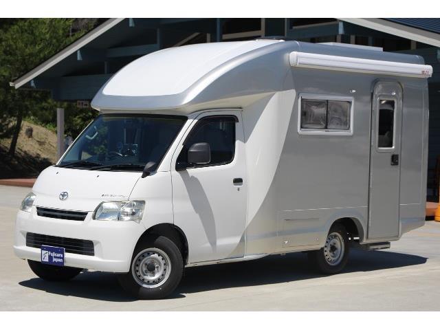 キャンピングカーキャブコン