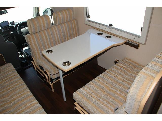 キャンピングカーキャブコン