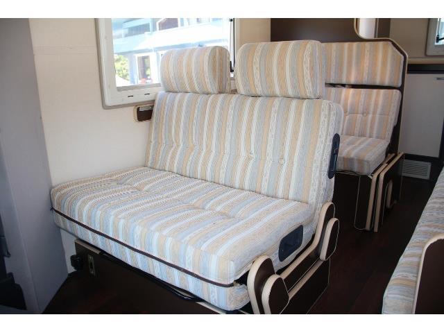 キャンピングカーキャブコン