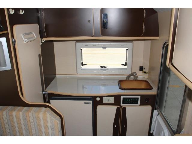 キャンピングカーキャブコン