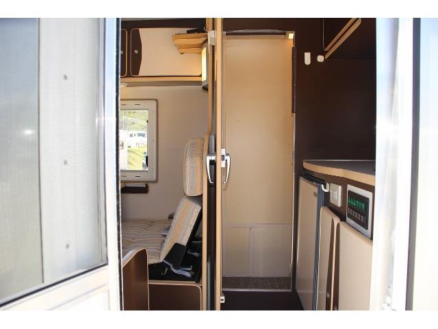 キャンピングカーキャブコン