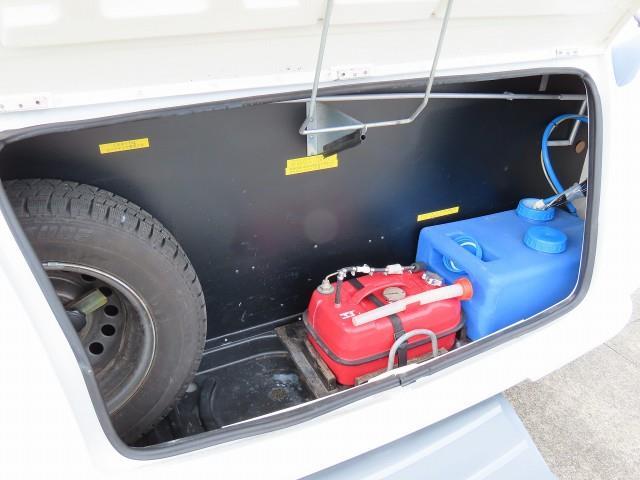 キャンピングカートレーラー