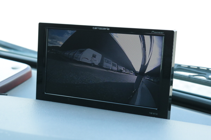 キャンピングカーバスコン