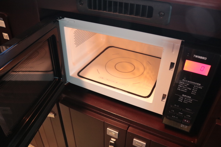 キャンピングカーバスコン