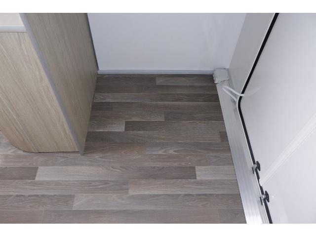 キャンピングカートレーラー