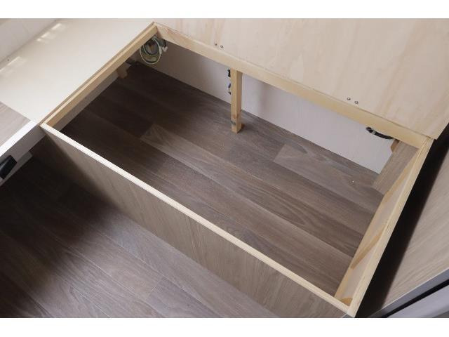 キャンピングカートレーラー