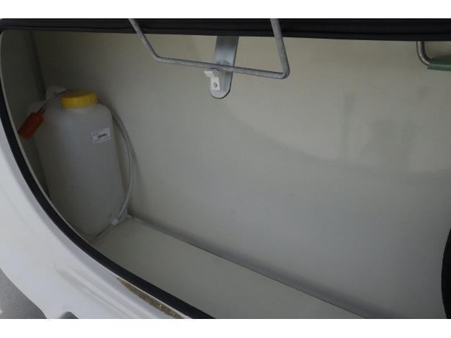 キャンピングカートレーラー