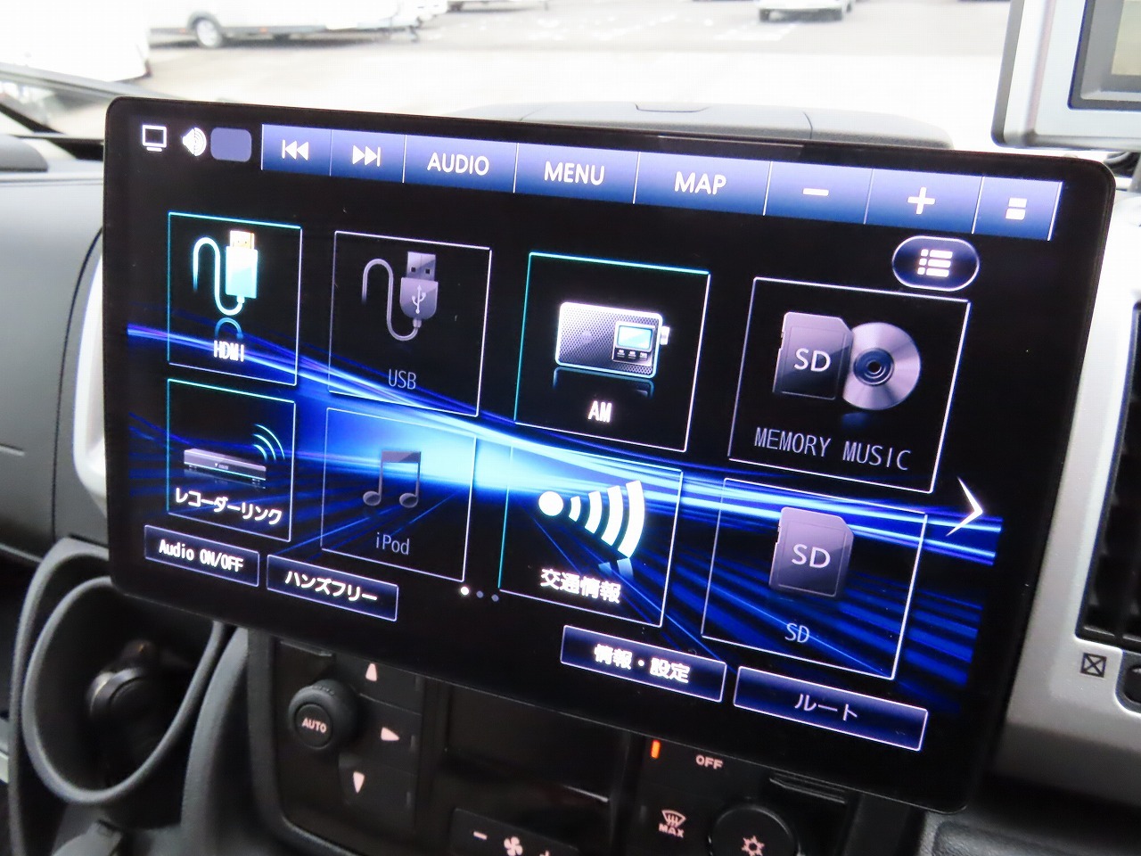 キャンピングカーキャブコン