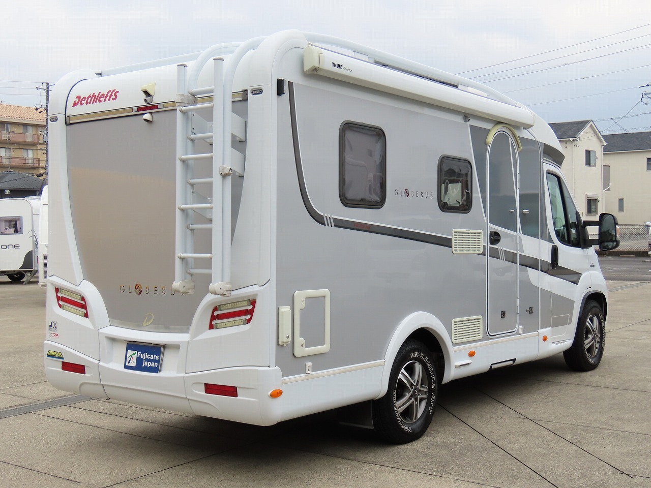 キャンピングカーキャブコン