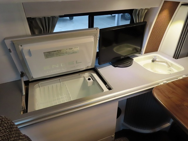 キャンピングカーバンコン