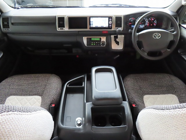 キャンピングカーバンコン