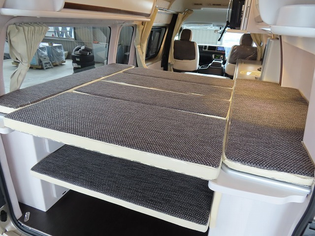 キャンピングカーバンコン