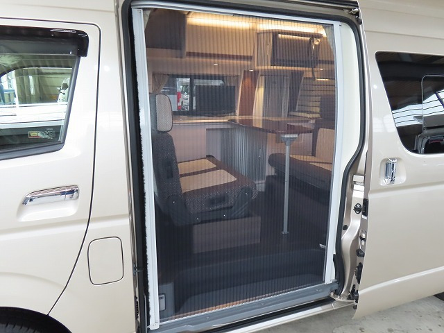 キャンピングカーバンコン