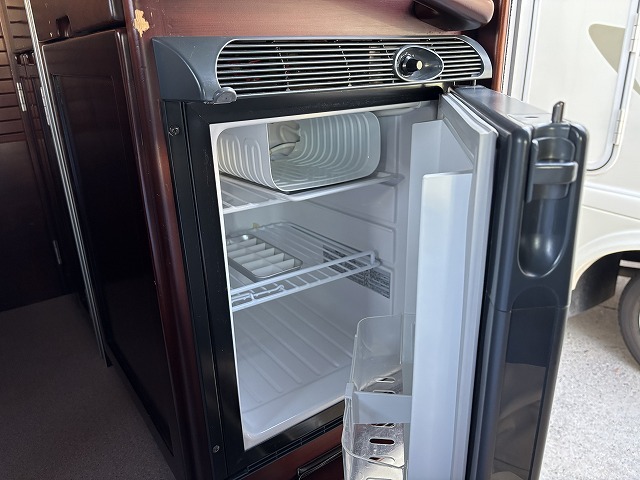 キャンピングカーキャブコン