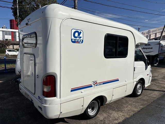 キャンピングカーキャブコン