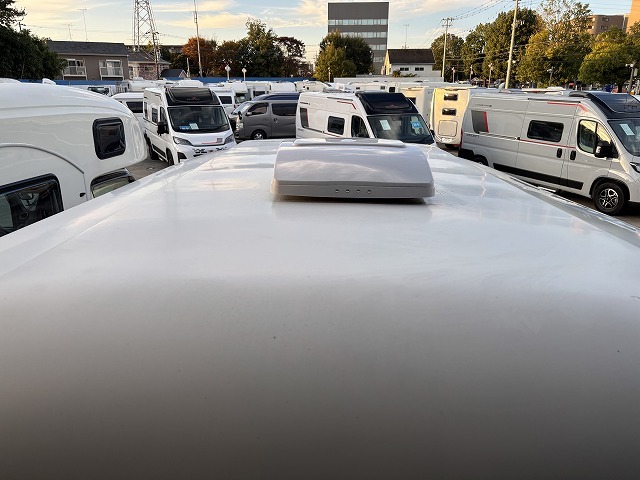 キャンピングカーキャブコン