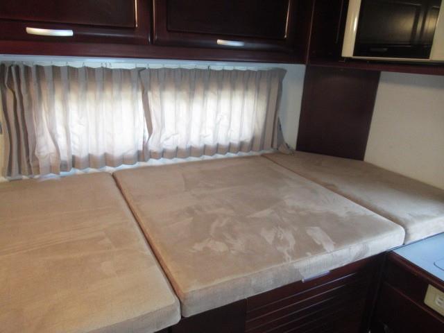 キャンピングカーキャブコン