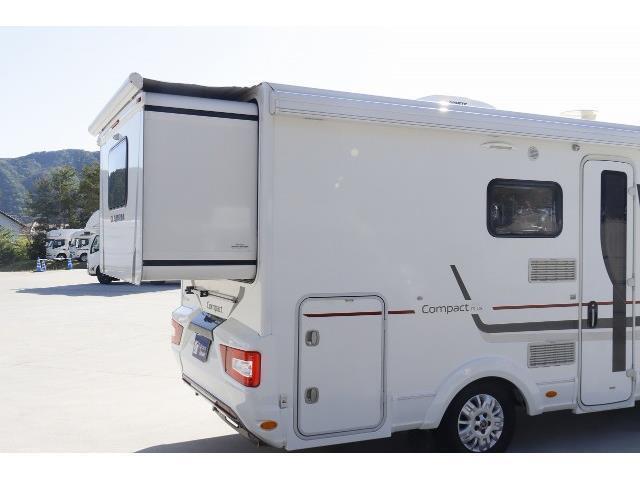 キャンピングカーキャブコン